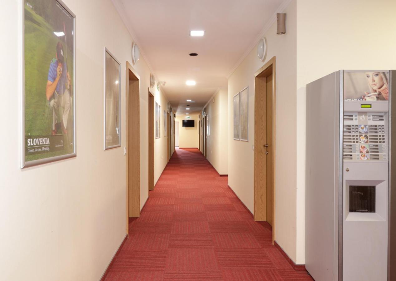 Beg Rooms Maribor Luaran gambar