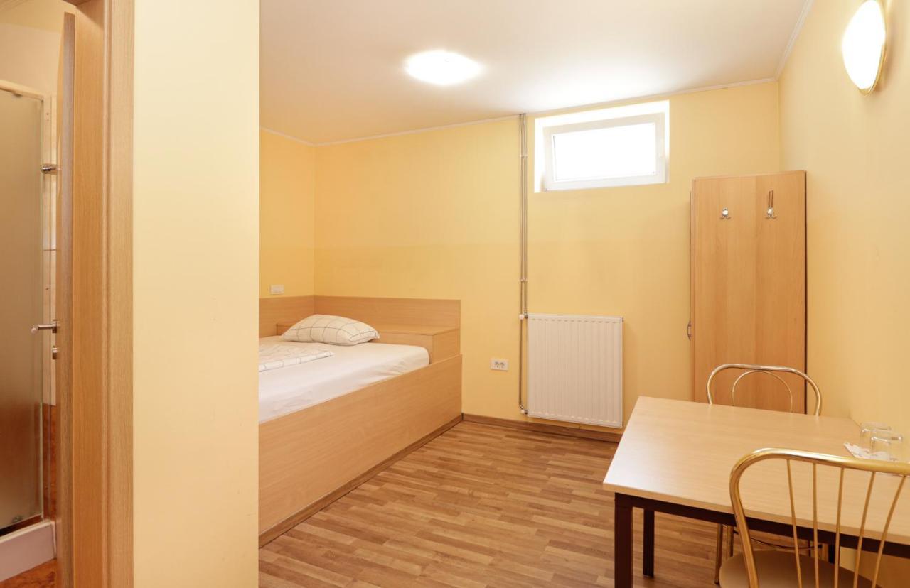 Beg Rooms Maribor Luaran gambar